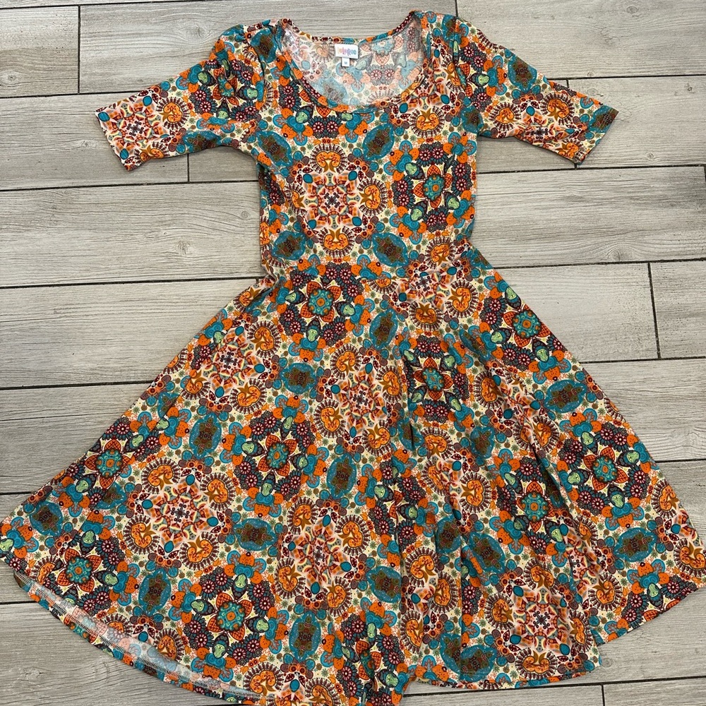 Lularoe Nicole dress size medium